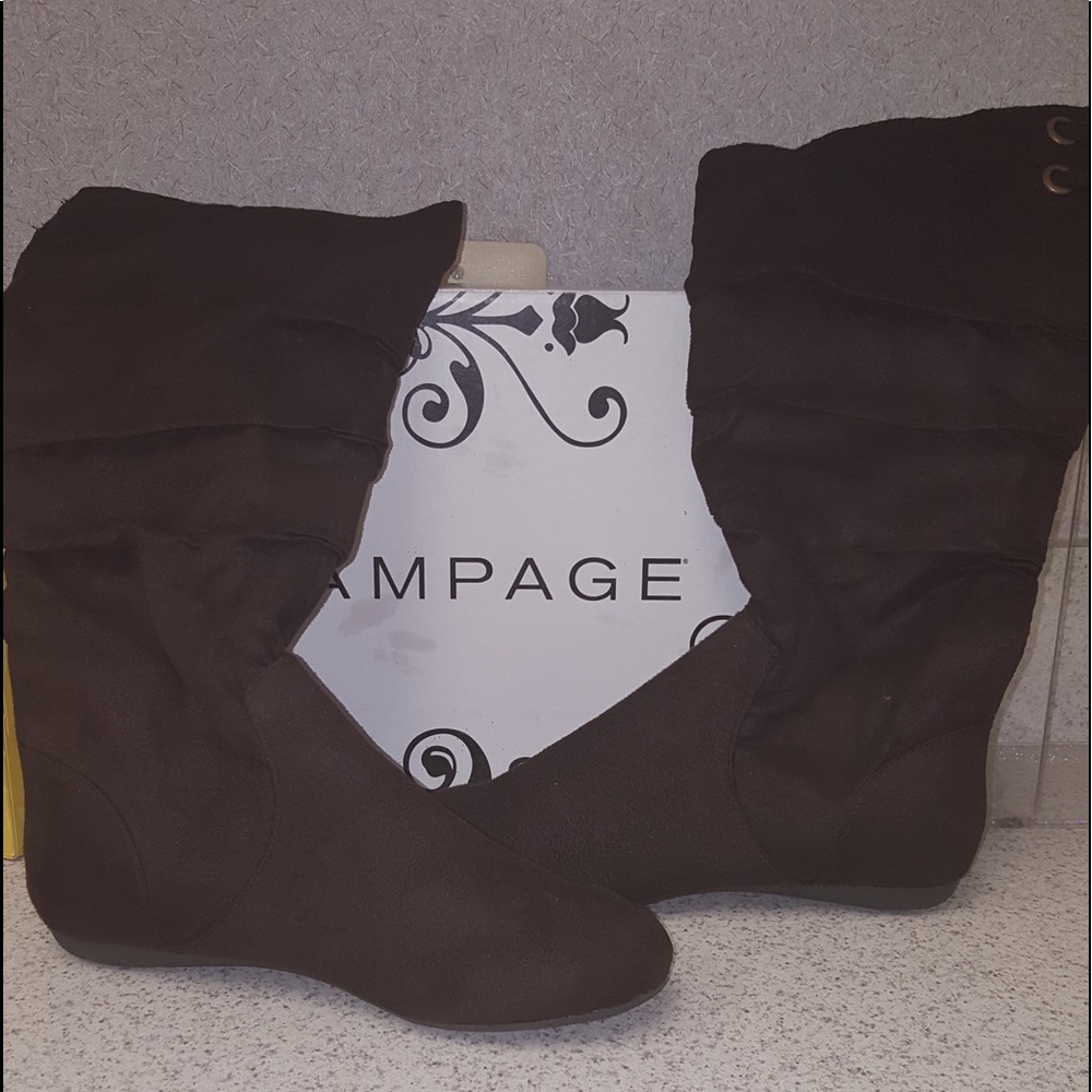👢CLOSET CLOSING👢 Vegan suede drk brown boots